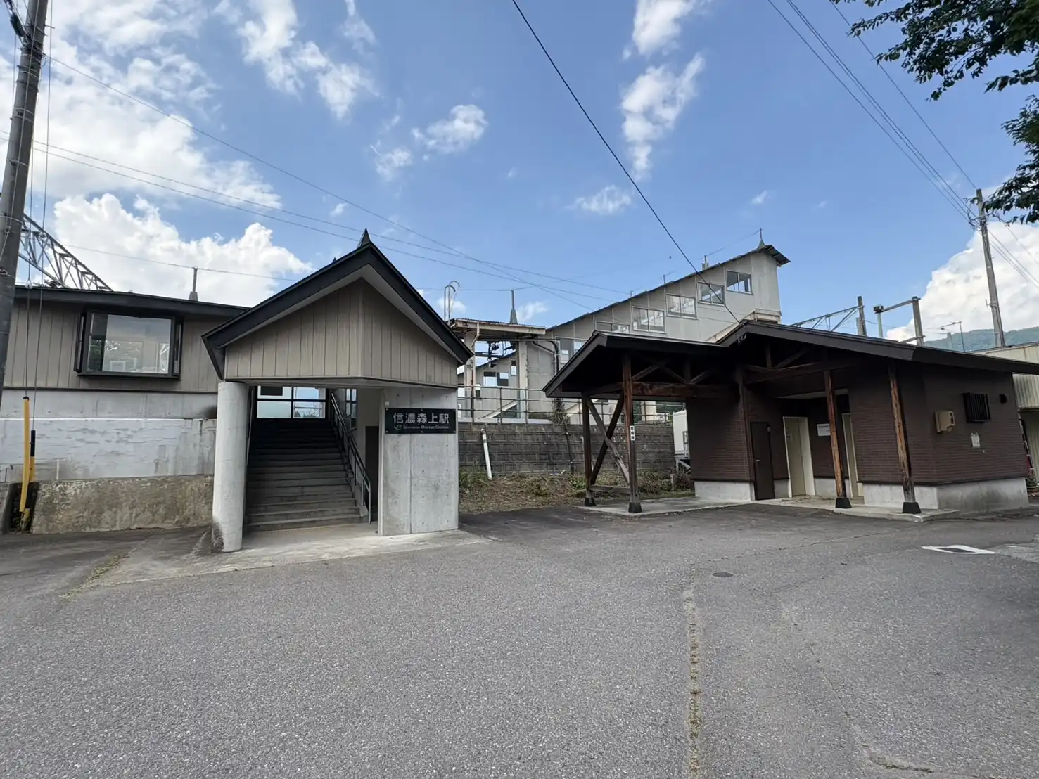信濃森上駅の写真準備中